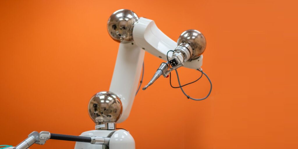 robotik implant